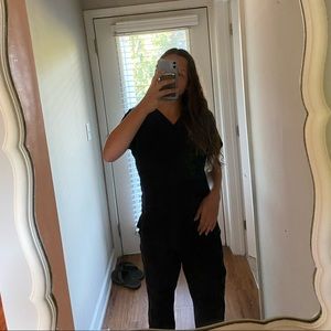 Black vneck Wonderwink Scrub Set